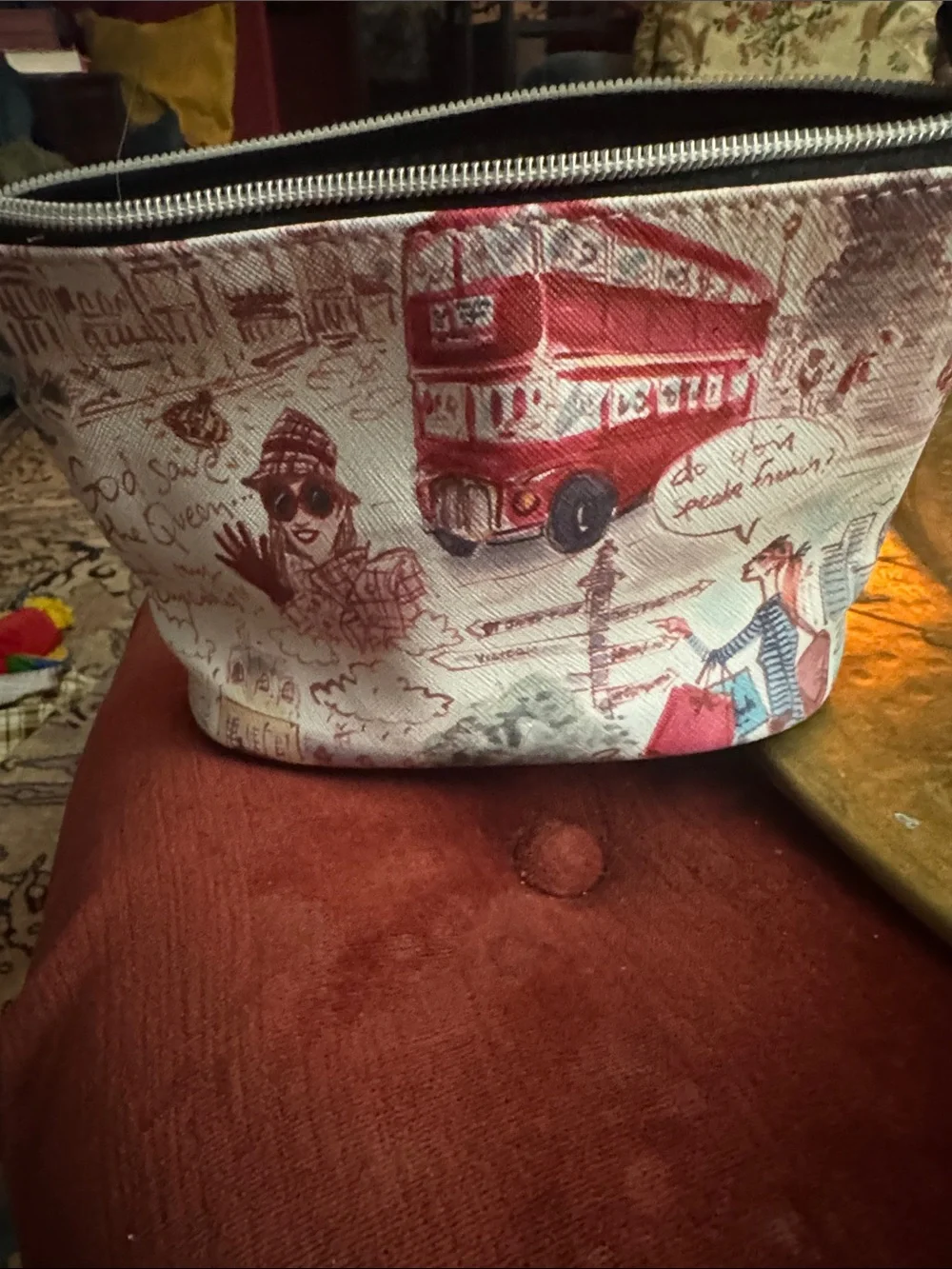 Izak Printed London Cosmetic Pouch in Pink and Cream